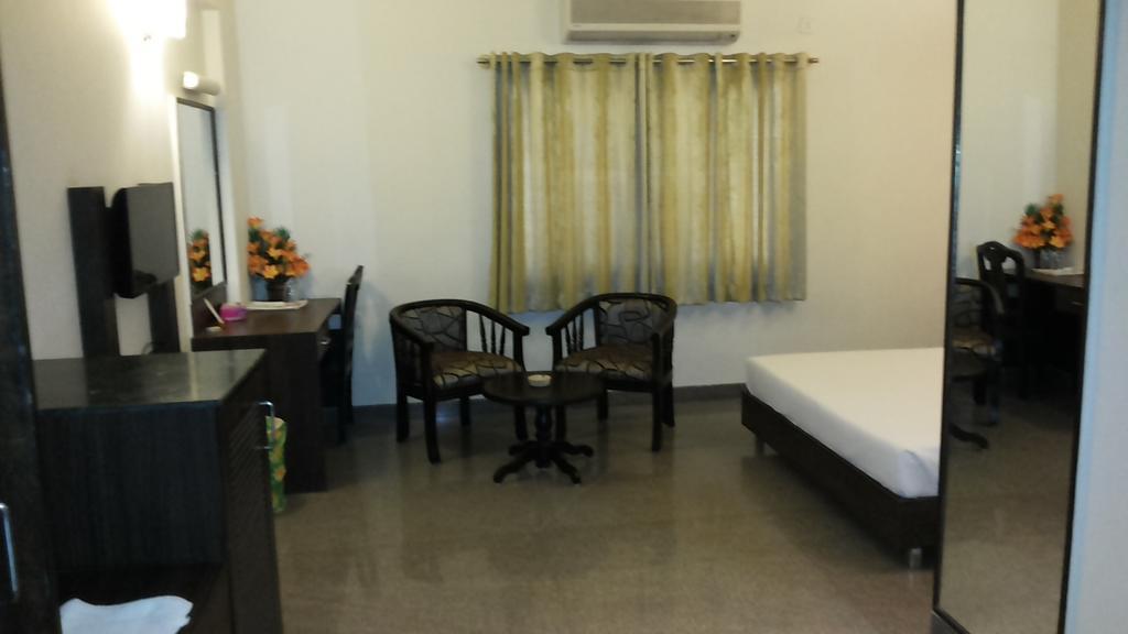 Hotel Adyar Ananda Bhavan Residency Bangalore Exterior foto